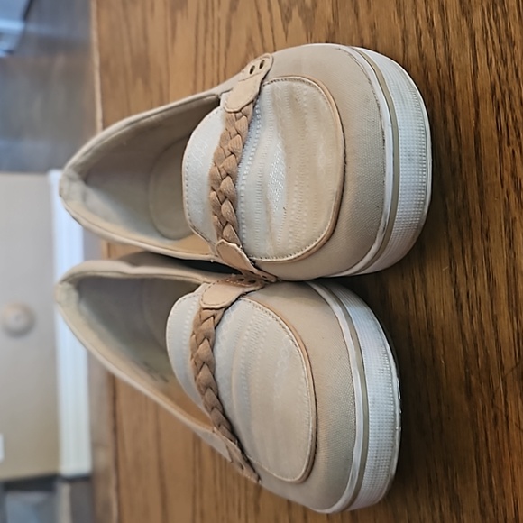 Grasshoppers Women's Ortholite Memory Foam Tan Slip on Loafers Boat Shoe size 11 - Picture 4 of 9